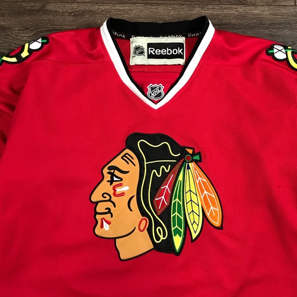 NHL Chicago Blackhawks Sports Team Patrick Kane #88 Men’s Red Ice Hockey Jersey - Picture 2 of 14